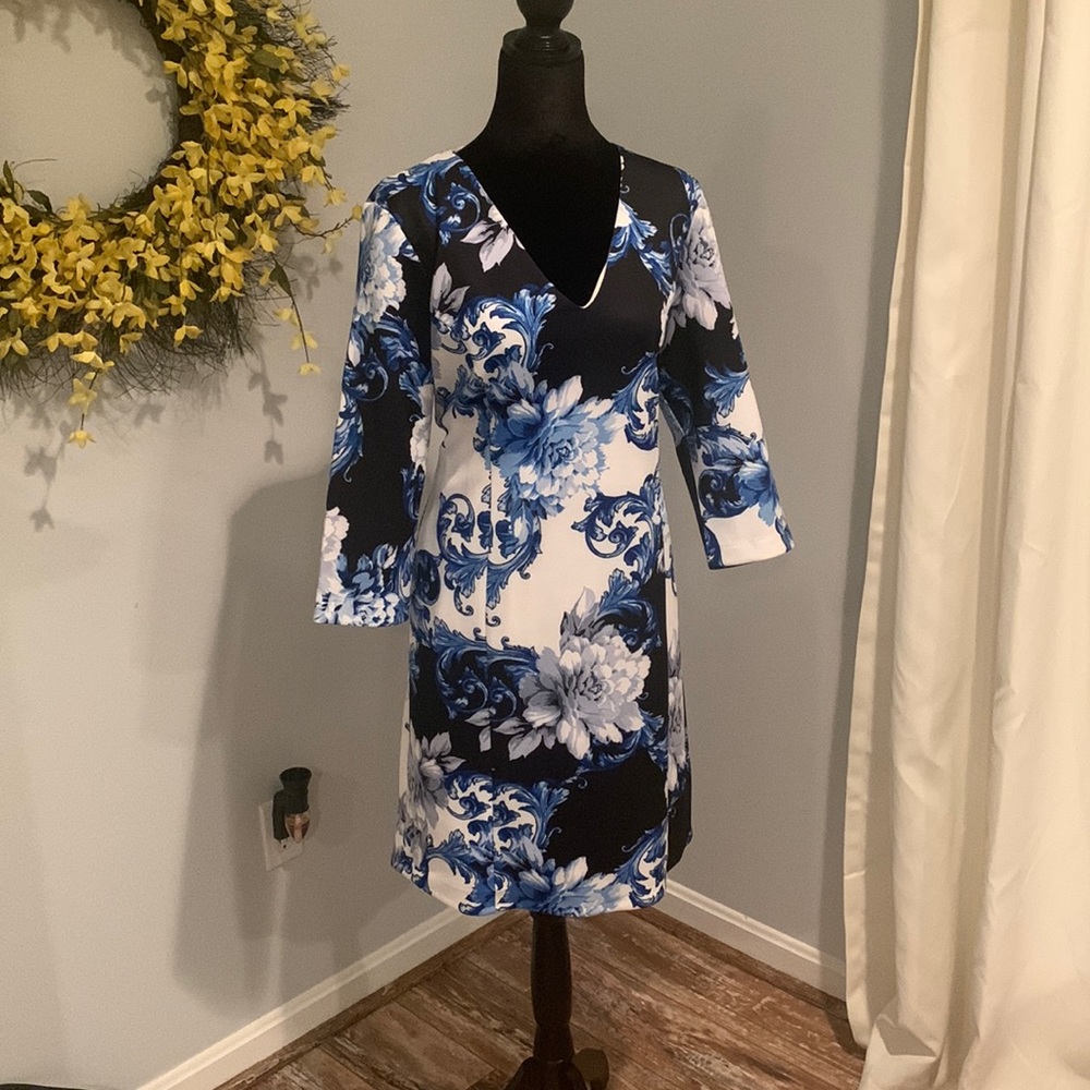 Women dress